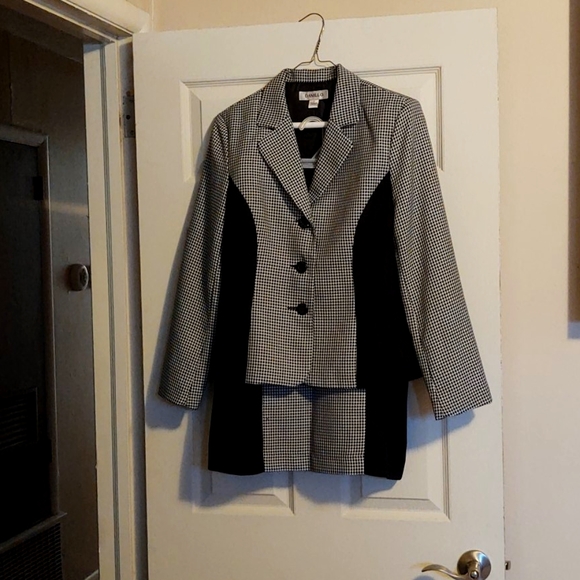 Suit - Picture 1 of 1